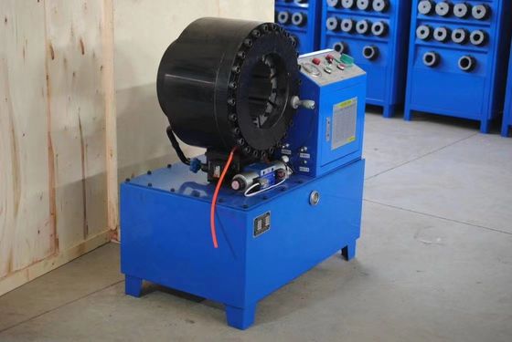 Hydraulische 4 Zoll 4-102 mm 4 Schichten Schlauch Großgröße Industrielle geflochtene Schlauchcrimping Maschine 4 kw Kompaktstruktur