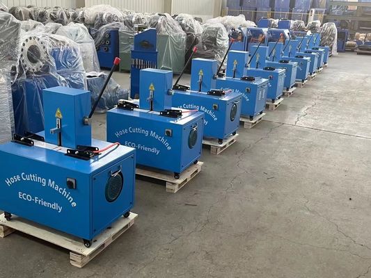 Ein guter Preis. Elektrischer Schlauch-Schneider und spaltende Maschine mit Gummiblatt für Berufsgebrauch Online