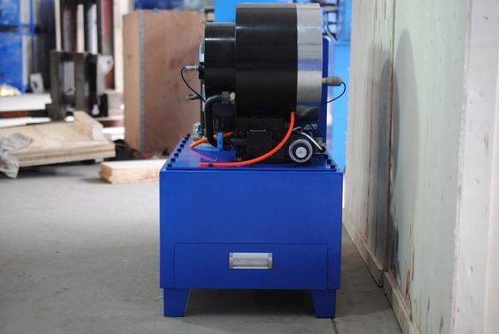 Ein guter Preis. Finn Powers DX68 Kräuselungsmaschine P32 der Schlauch-Kräuselungsmaschinen-6-51mm Online