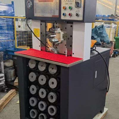 CBK-120 der 3 Zoll-hydraulische Schlauch-Kräuselungsmaschine 6 Schichten bespritzen für Gerät mit einem Schlauch
