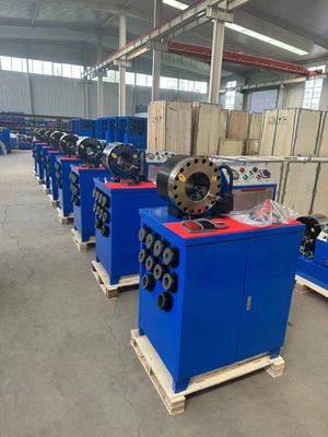 200 Stück/h Kautschukschlauchcrimping-Maschine Zuverlässige Leistung mit 600T Crimping-Kraft