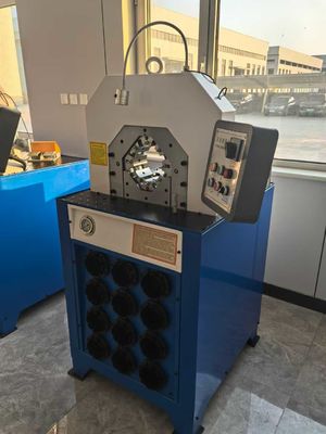 2 Zoll Knopfsteuerungssystem 300 Stück / Stunde Mit schnellen Wechseln der Formen Werkzeuge Hydraulische Schlauchpressmaschine Hydraulische Anpassung Pressen Großer Ellenbogen