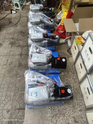 Ein guter Preis. 220V 7-Loch Hydraulikschlauch-Crimpmaschine mit 2,2 kW Leistung für 6-25 mm Schläuche Online