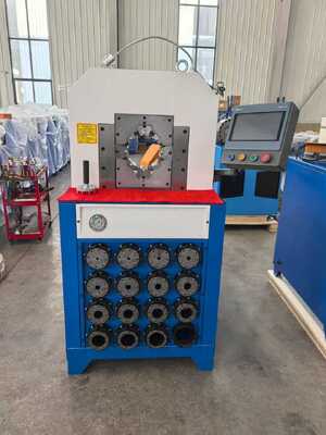 3-Zoll-elektrische 220-V-/380-V-Hydraulikschlauch-Crimpmaschine mit 2800 kN Crimpkraft, SPS-/Bodensteuerungssystem und 6–76 mm Crimpbereich