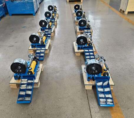 1 Zoll manuelle hydraulische Schlauchcrimping-Maschine Krimp-Bereich von 6 mm bis 25 mm ohne Spannung mit 7 Würfeln für hydraulische Anwendungen unterschiedlicher Druck von 31,5 MpA bis 60 Mpa nach Kundenwunsch