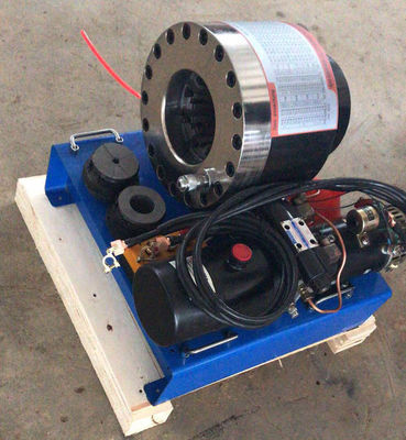 Ein guter Preis. 6-51mm hydraulische Bördelmaschine Schlauch-12v 4 Schicht-hydraulischer Schlauch, der Maschine meistverkauft herstellt Online