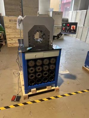 Systemdruck 31,5 MPa und Super dünne AC Schlauch Krempmaschine durch 1500T Krempkraft