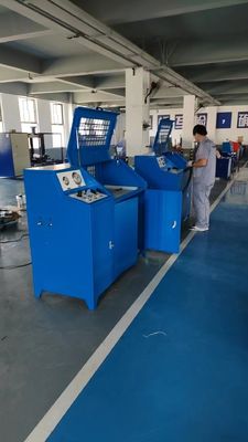 Ein guter Preis. Automatische Schlauchpressmaschine Druckbereich 0-200 MPa für industrielle Anwendungen Online