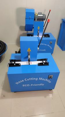 Ein guter Preis. Elektrische Kautschukschlauchschneidemaschine mit 4 Schichten und fortgeschrittener Knopfsteuerung 2 Zoll 6-51 mm Blau Online