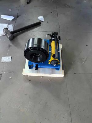 1 Zoll 6-25mm 1/4 bis 1 Zoll tragbare manuelle hydraulische Schlauchröhre Krempgerät / Gummi Schlauch Krempmaschine 10 Stück/H Fahrzeug Schlauch Anpassung Krempgerät