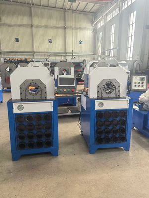 Ein guter Preis. 2&3 Zoll Knopfsteuerungssystem 5.5kw/7.5kw 300 Stück/H mit Schnellwechselformen Werkzeuge Hydraulische Schlauchkrempmaschine Online