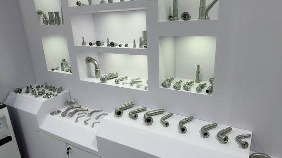 angepasster Gewindeadapter/Hydraulische Schlauchbefestigungen Hydraulische Schlauch-Ferrule-Befestigungen gleiche Form 1/4 ′′ gerade, 45°, 90° unterschiedliche Größe