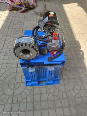 12V/24V 7 Dies 1 Zoll geflochtener Schlauch Crimpzange Batteriebetriebene hydraulische Schlauch-Rohr-Crimpmaschine / Schlauch-Crimpmaschine 6-25mm