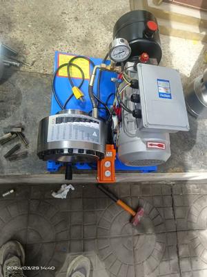 Ein guter Preis. 220 V 7 stirbt Hydraulikschlauch Crimping-Maschine mit 1 Zoll Crimp-Bereich für 6-25-mm-Schläuche Online