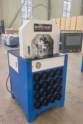 Ein guter Preis. 3-Zoll-Hydraulische Schlauchkrempmaschine mit 2800KN Krempkraft und 31,5MPA Nenndruck Online