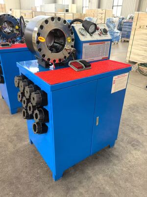 Ein guter Preis. Elektrische 600T-Crimpmaschine für Gummischläuche mit 6-51mm Bereich und 10 austauschbaren Werkzeugen für Hydraulikschlauchpressen Online