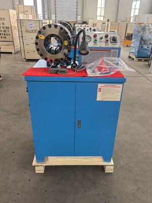 Ein guter Preis. Elektrische 600T-Crimpmaschine für Gummischläuche mit 6-51mm Bereich und 10 austauschbaren Werkzeugen für Hydraulikschlauchpressen Online