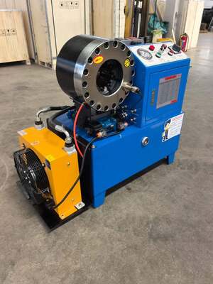 Ein guter Preis. 2 Zoll DX68 blaue elektrische Hydraulikschlauch-Crimper mit Verdunstungskühler für die Massenproduktion, größere Kapazität, 6–51 mm, 10 Matrizen, Genauigkeit und 200 Stück pro Stunde Effizienz Online