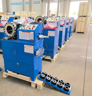 Ein guter Preis. 6-51 mm 2 Zoll blaue Farbe 10 Matrizen Hydraulische Schlauchcrimpmaschine mit Doppelfunktion und Schlauchschälmaschine 2 Funktionen in einer Crimp-/Schälmaschine für eine robuste Konstruktion Online