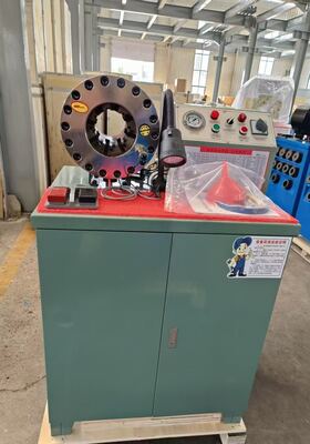 Ein guter Preis. 2 Zoll 3 kW Motor 600T Gummischlauch-Crimpmaschine, höheres Modell, grüne Farbe, 220 V/240 V/380 V/415 V Spannungsknopf-Steuerungssystem mit 6–51 mm Reichweite und 10 austauschbaren Einsätzen Online